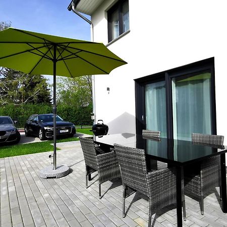 Bohnapartments Haus Zocheblick - 2 Kostenlose Parkplaetze - Sehr Ruhig - 4 Schlafzimmer - Neubau - Vollausstattung - Wlan Hoppegarten Exterior photo